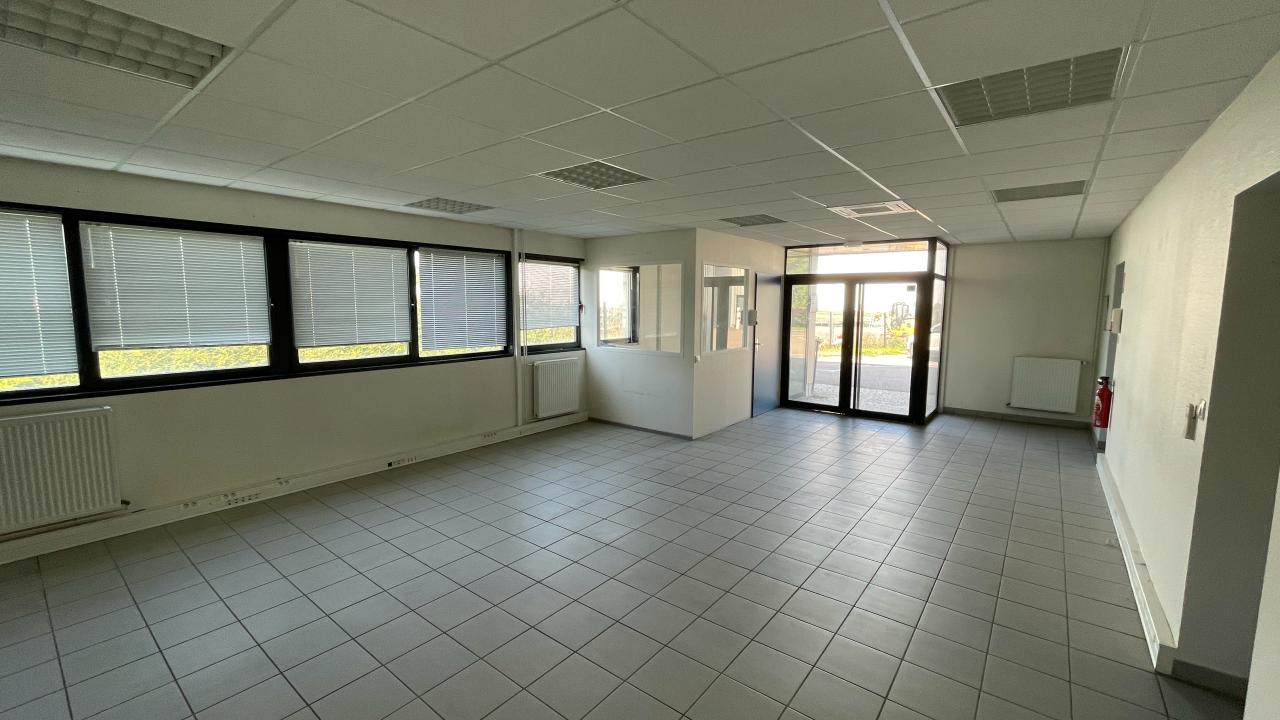 Local d'activité Fléville-devant-Nancy 360m² Location local d'activité Fléville-devant-Nancy Meurthe-et-Moselle OLACT2425789 0